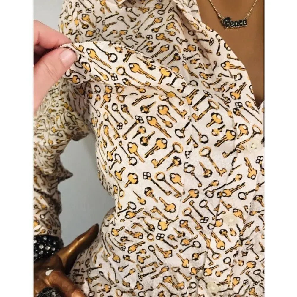 Chico's 2 or L Petite Top Golden Keys Prints Soft Button Shirt Blouse Long Slv - Picture 3 of 7